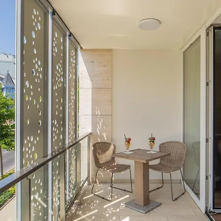 Carbona Onyx Deluxe Apartment Heviz